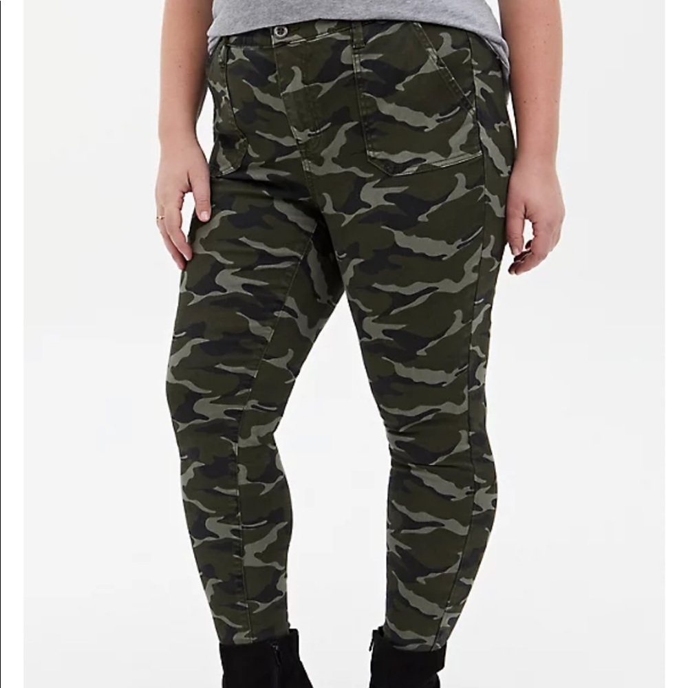 Torrid Camouflage Skinny Jeans - Picture 4 of 14